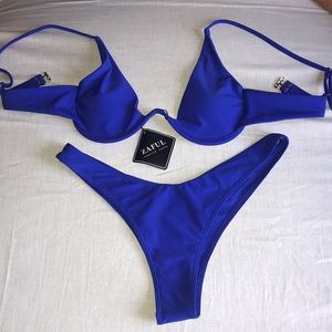 Zaful bright blue bikini, low coverage